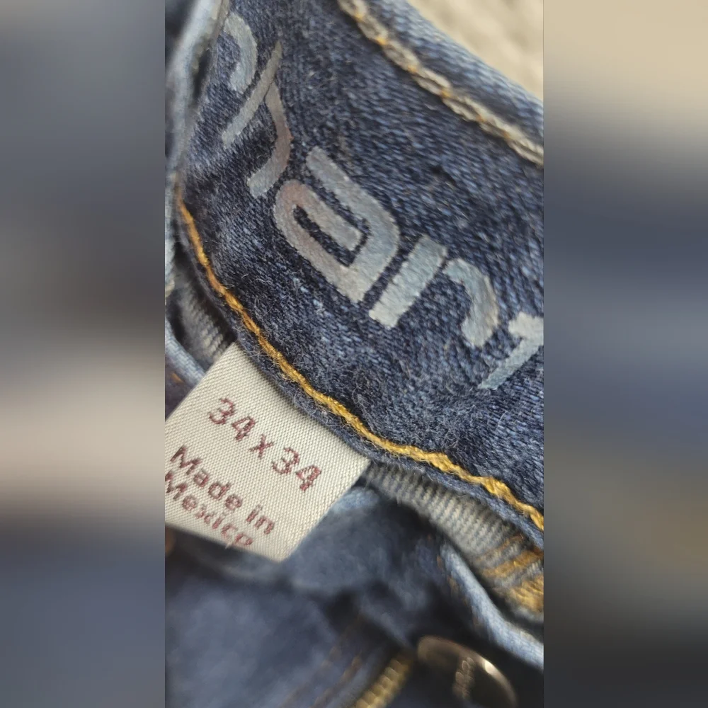 Carhartt Men's Relaxed Fit Dark Blue Jeans - Picture 5 of 8